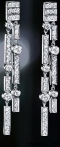 Chanel 1932 Earrings in 18K White Gold and Diamonds